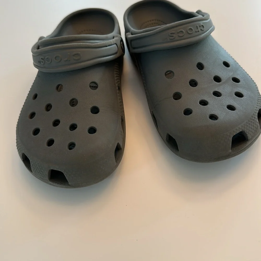CROCS Kids grey crocs